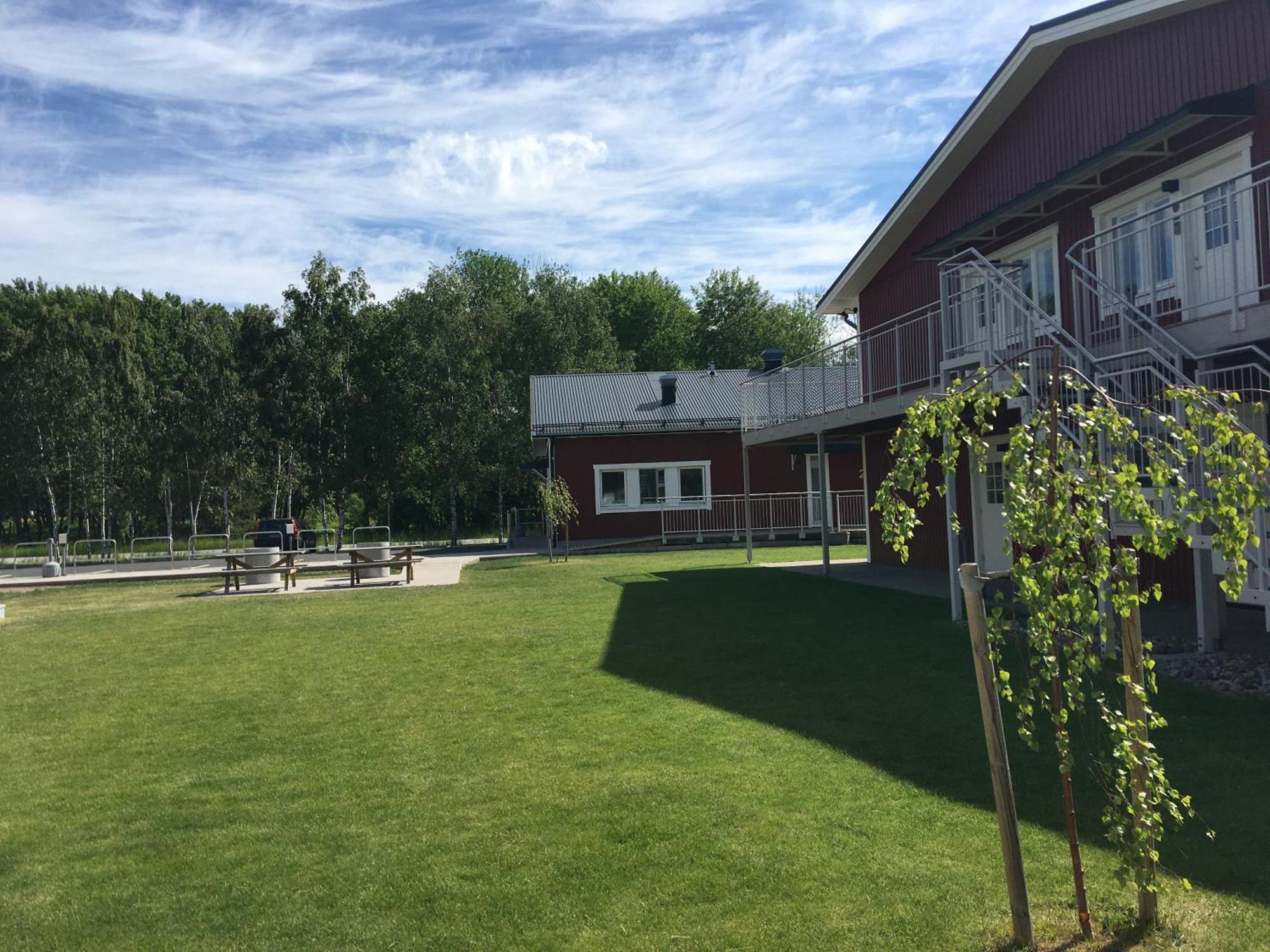 Land-Inn Motel Rosersberg Exterior photo